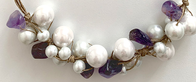 collana con perle e ametista viola