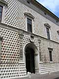 Palazzo dei Diamanti